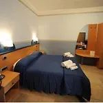 Santa Lucia Hotel