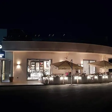 Santa Lucia 3*