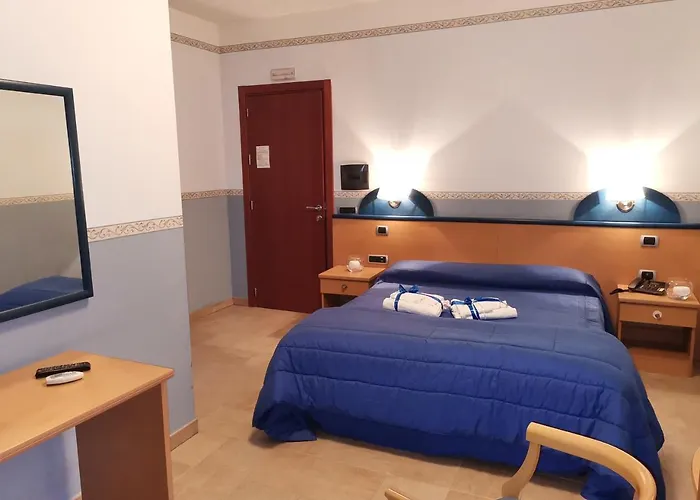 Hotel Santa Lucia 3*