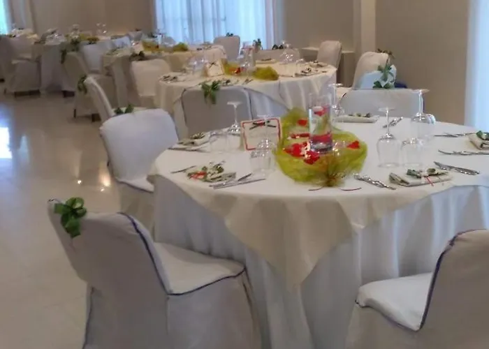 Hotel Santa Lucia 3*